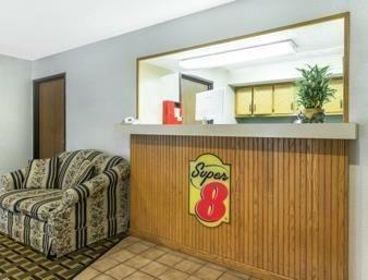 Super 8 By Wyndham Twinsburg/Cleveland Area Hotell Exteriör bild